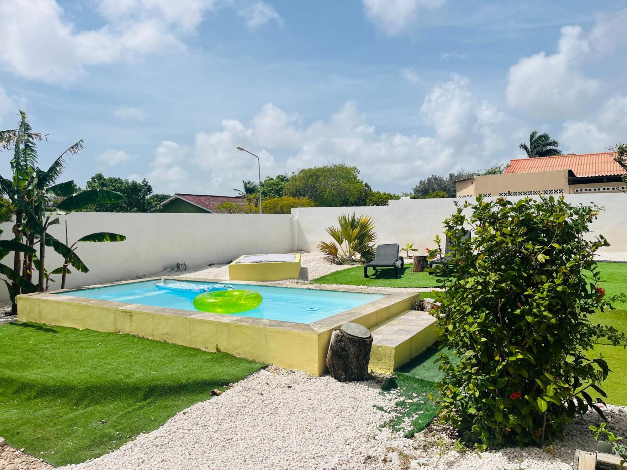 Bon Bini Kokolishi Otel Willemstad Dış mekan fotoğraf